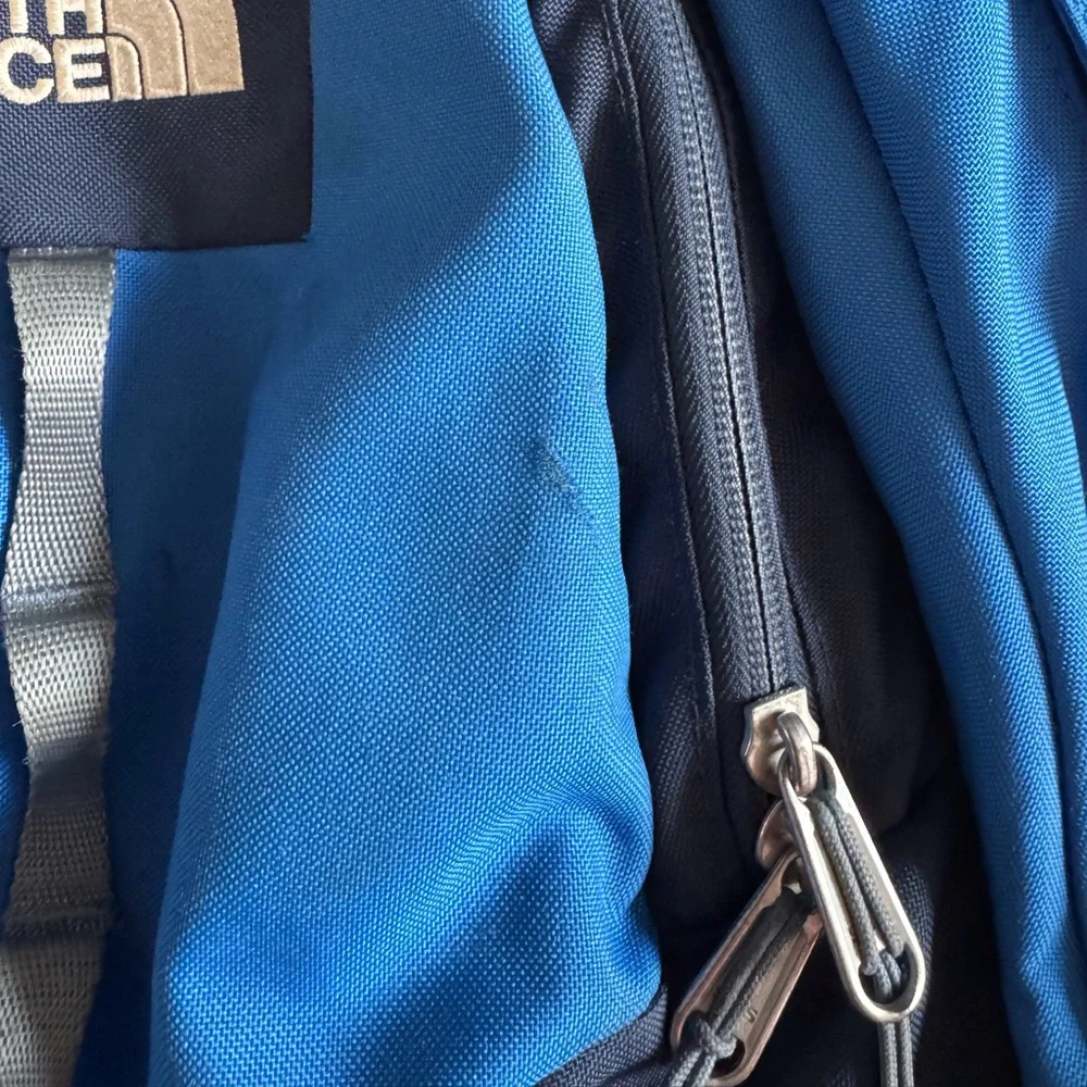 The North Face Vault Backpack Blue Laptop School Bag Travel Daypack